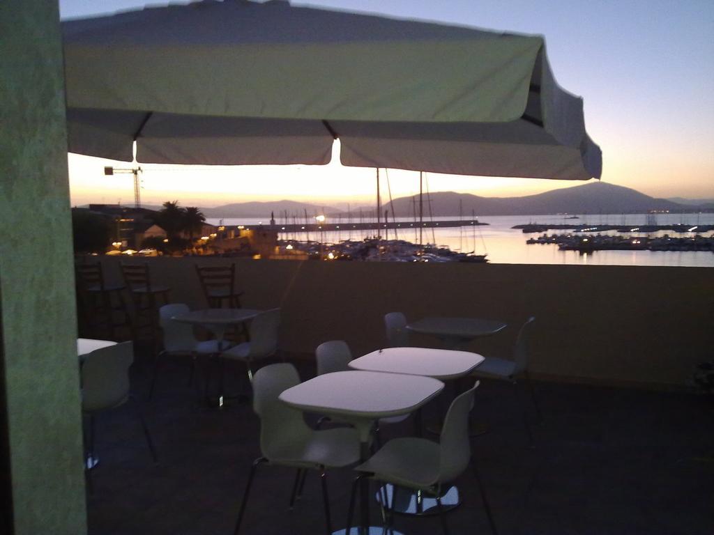 La Terrazza Sul Porto - Guest House Alghero Kültér fotó
